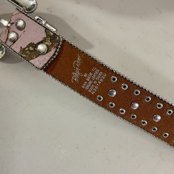 Blazin Roxx Women’s Western Camo/Pink Belt With Rhinestones Size M - Picture 3 of 6